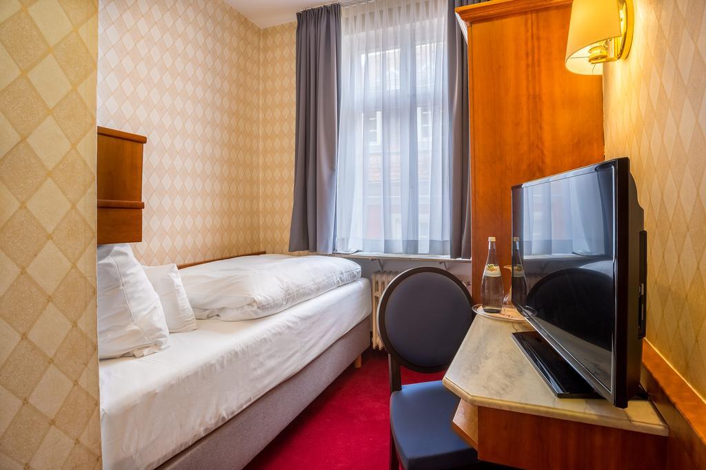 Zum Ritter Hotel 3*